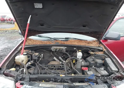 2008 Mazda Tribute I Sport from USA, damaged, VIN 4F2CZ92Z78KM22852